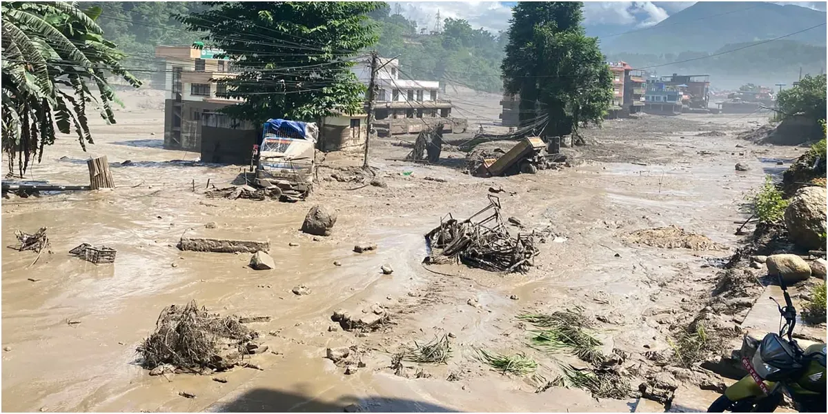त्रिशूली र नारायणी नदी किनारमा शव खोज्ने काम निरन्तर : ६४ शव भेटिए