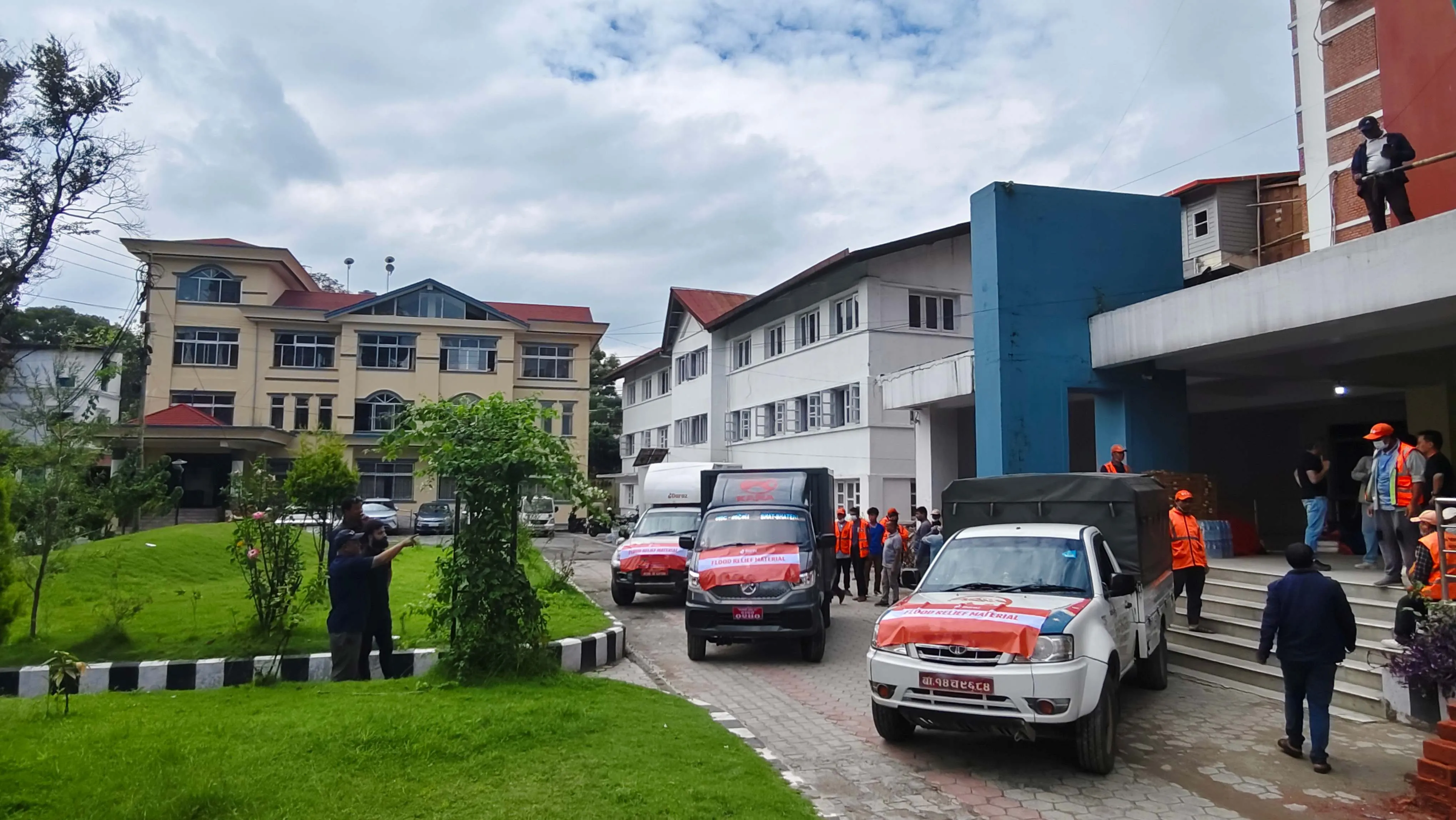 बाढी प्रभावित  समुदायलाई दराज नेपालद्वारा राहत सहयोगको पहल