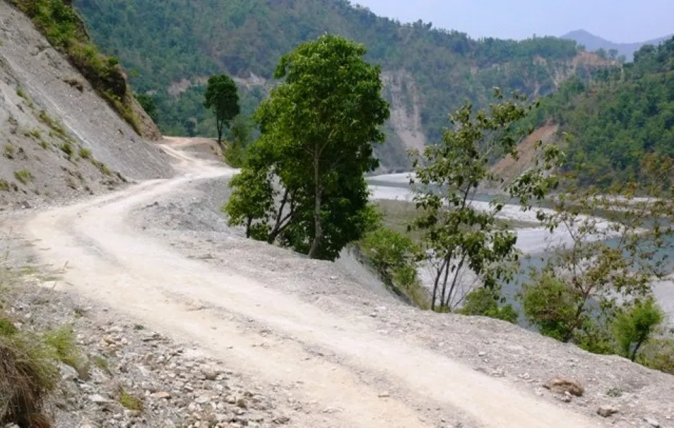 रिडी–भेँडुवा र रिडी–खर्ज्याङ सडकखण्डका प्रभावितलाई क्षतिपूर्ति वितरण