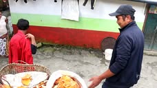 म्याग्दीका लेकाली क्षेत्रमा रातो च्याउ टिप्ने सिजन शुरु